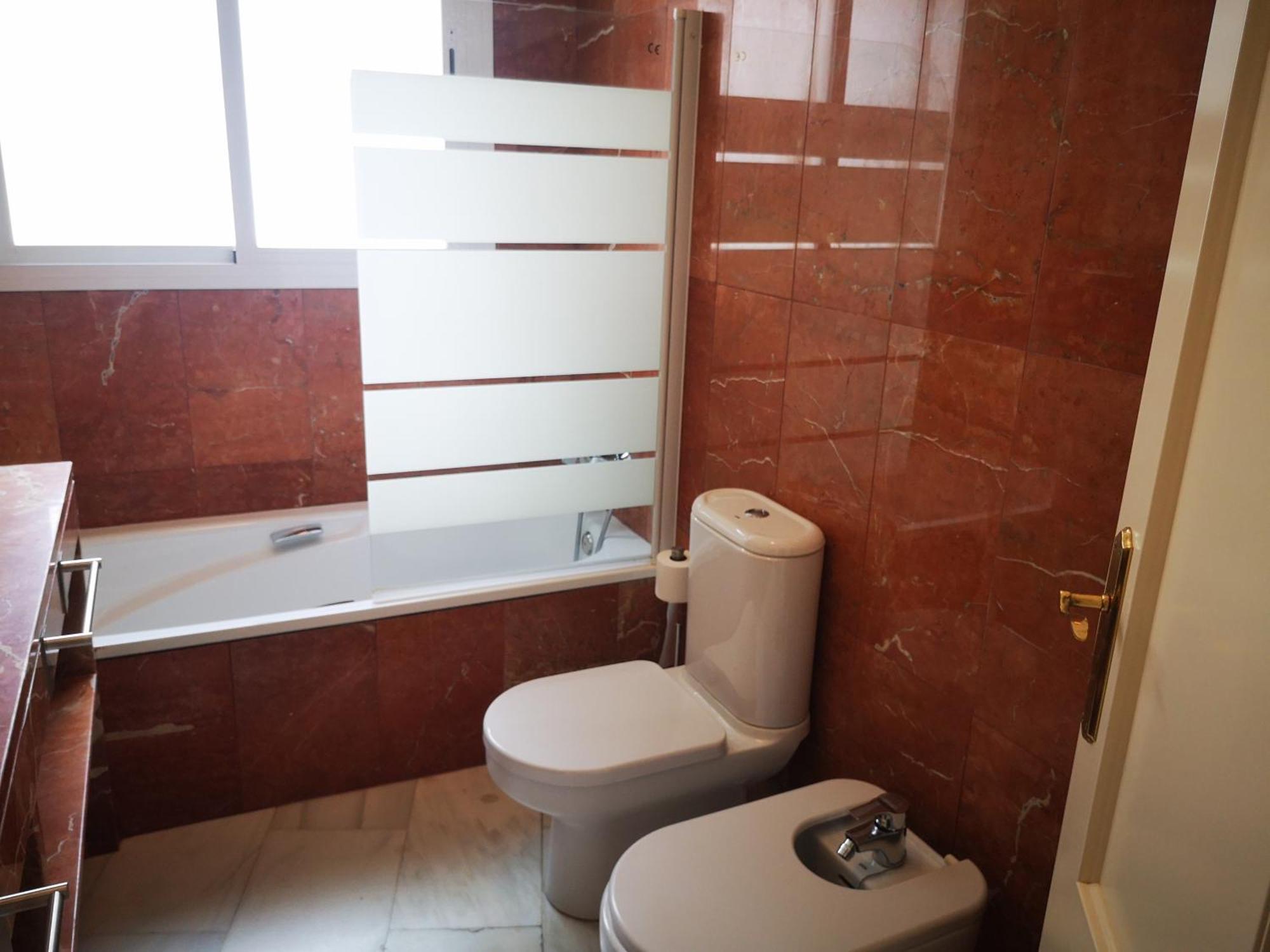 Charming Bright Apartment With Balconies On Cuesta Del Rosario Севиля Екстериор снимка