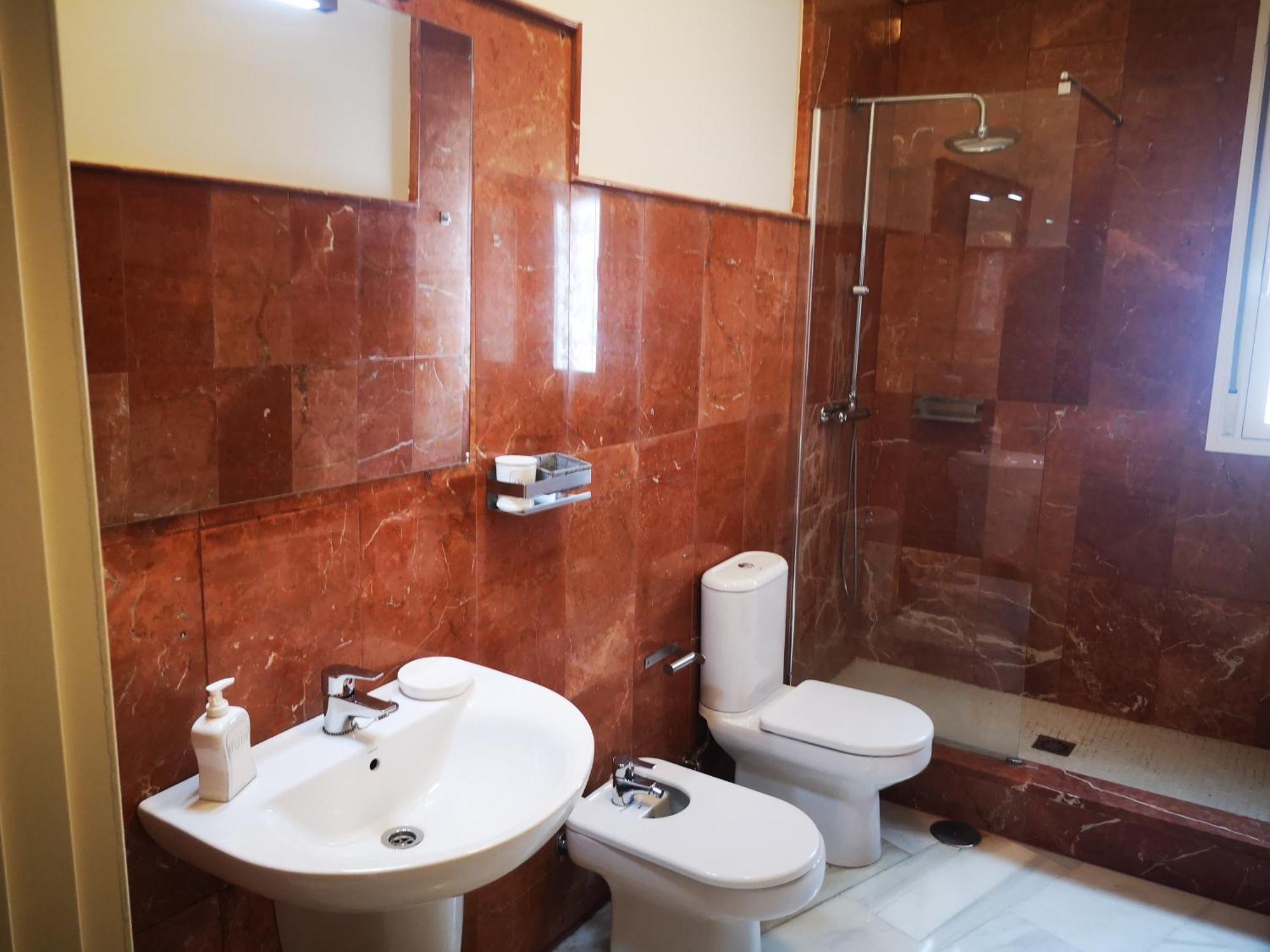 Charming Bright Apartment With Balconies On Cuesta Del Rosario Севиля Екстериор снимка