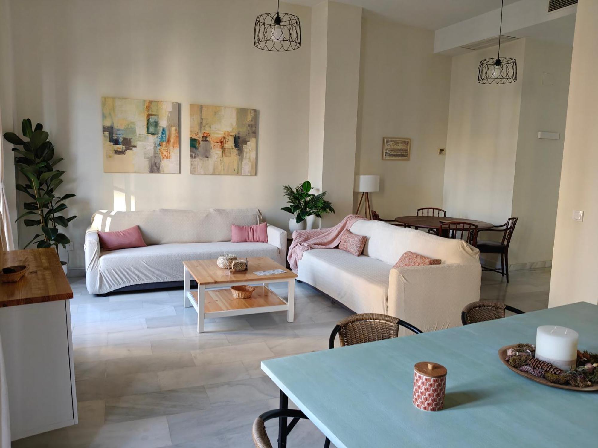 Charming Bright Apartment With Balconies On Cuesta Del Rosario Севиля Екстериор снимка